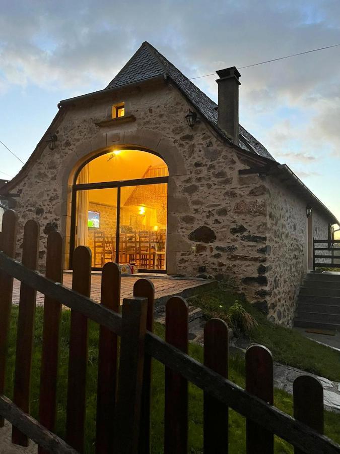 Maison Charmante A Maleville Avec Jardin Prive Et Parking.B Экстерьер фото